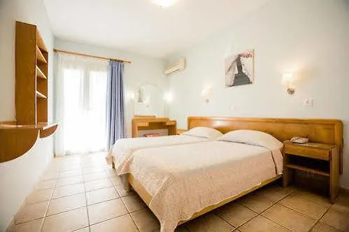 Spiti Prifti מלון 4*
