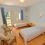 Hotel Spiti Prifti 4*