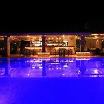 Hotell Spiti Prifti 4*
