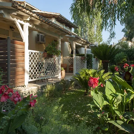 Отель Spiti Prifti 4*