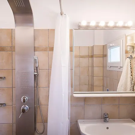 Spiti Prifti Hotel 4*