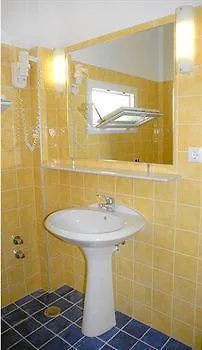 Ξενοδοχείο Spiti Prifti 4*