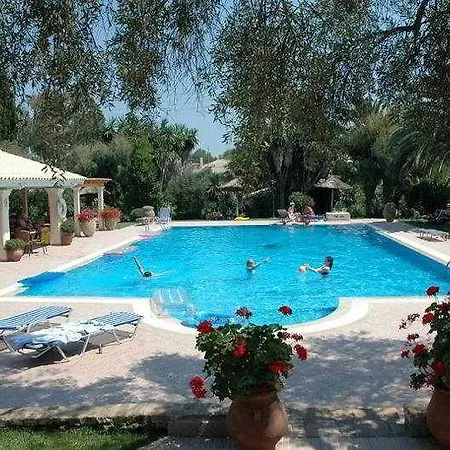 Ξενοδοχείο Spiti Prifti 4*