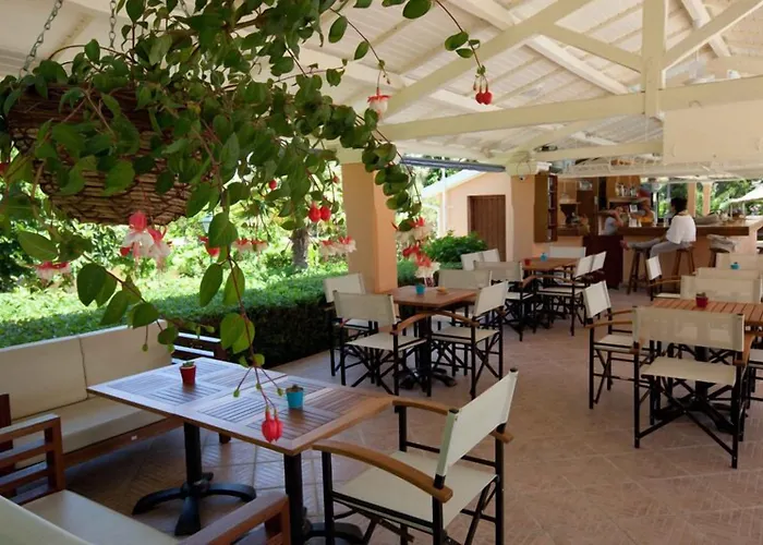 Hotel Spiti Prifti 4*
